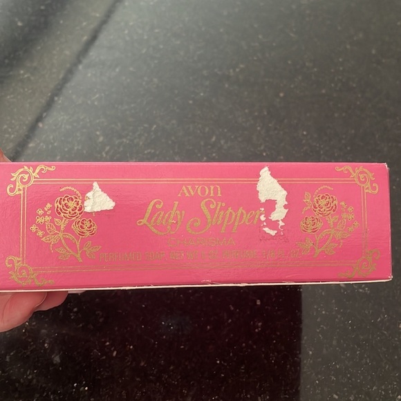 VINTAGE AVON LADY SLIPPER 5 OZ PERFUMED SOAP & 1/8 OZ CHARISMA PERFUME NOS W BOX - Picture 3 of 8
